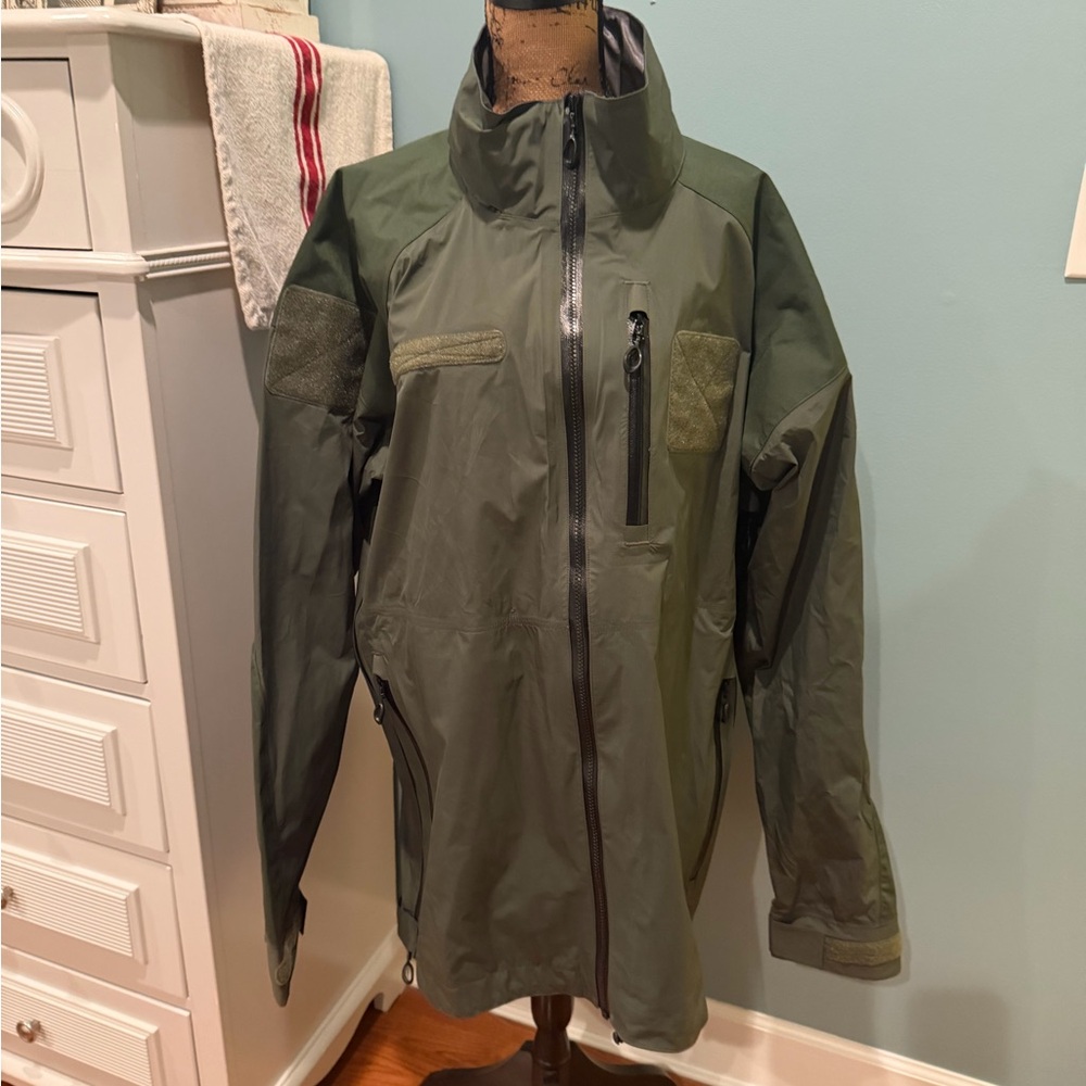 GORE-TEX Olive Green Military Field Jacket EXCELLENT condition